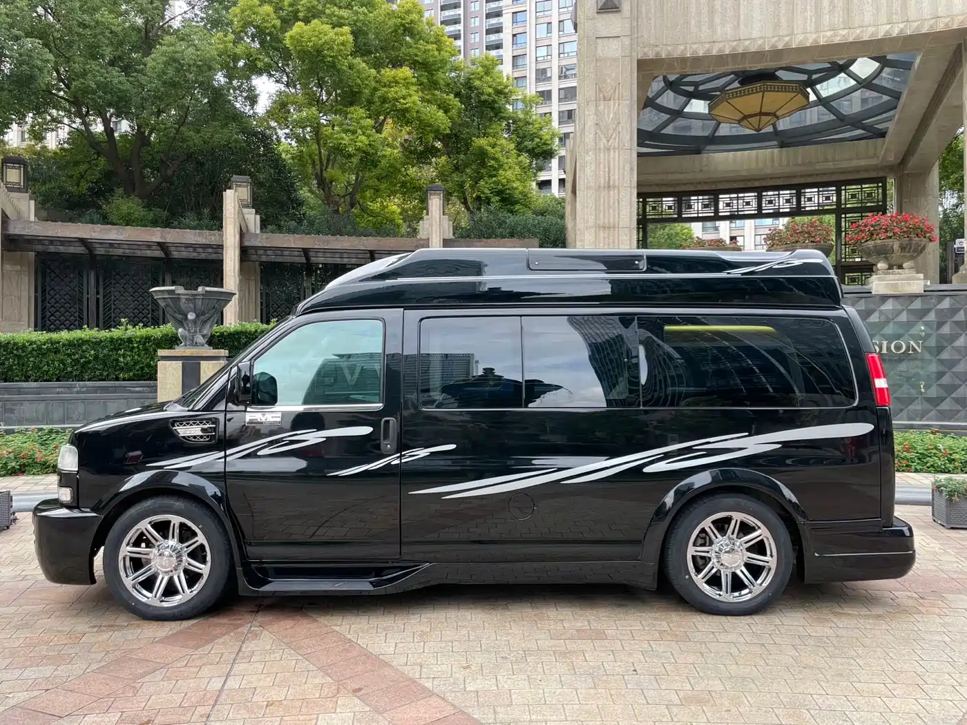 GMC Savana 2015 2015 5.3L G660S 4WD Elegance Edition