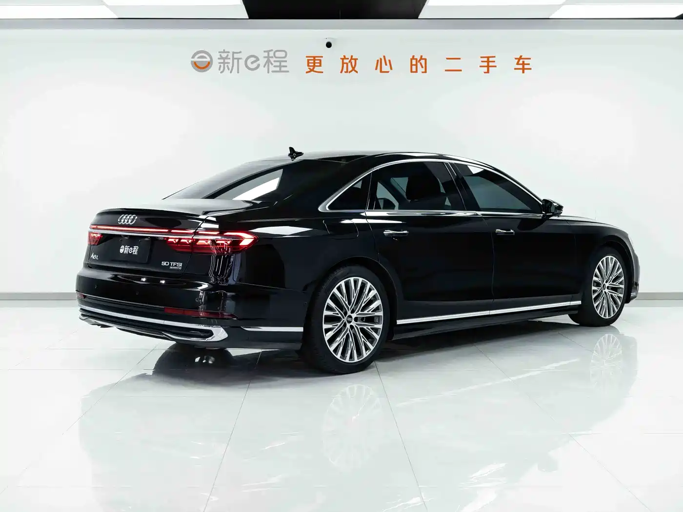 Audi A8 2024 Model A8L 50 TFSI quattro Premium Selection фото 4