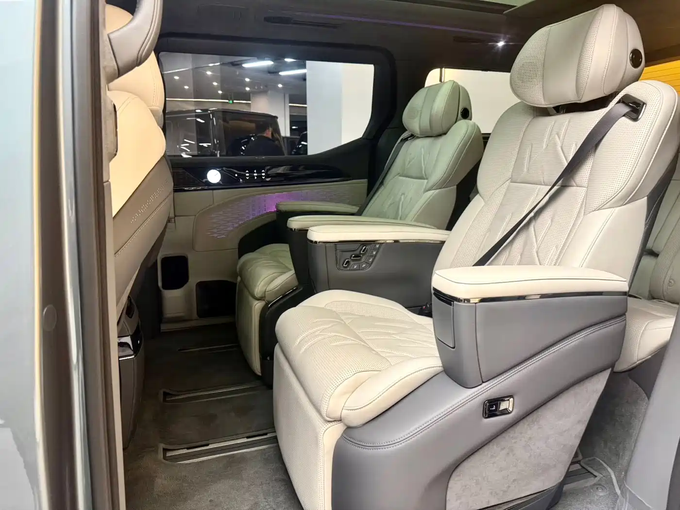 ZEEKR EXTREME KRYPTON 009