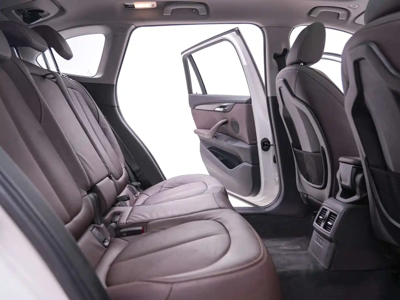 BMW X1 2019 sDrive18Li Premium Model фото 24