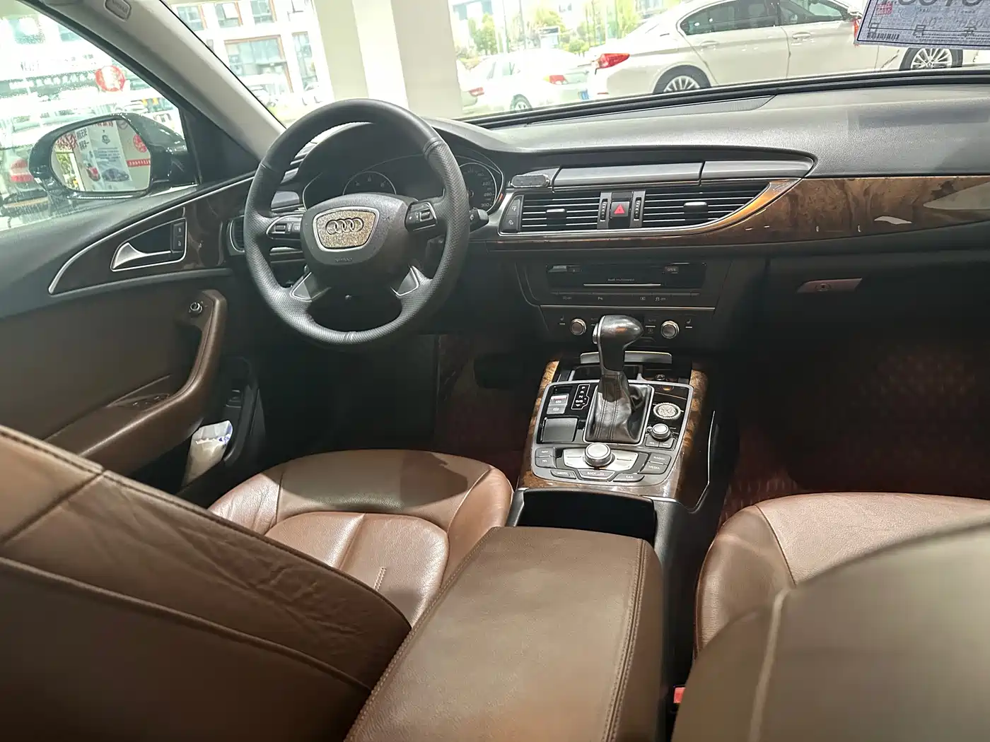 Audi A6L 2014 30 FSI Comfort фото 7