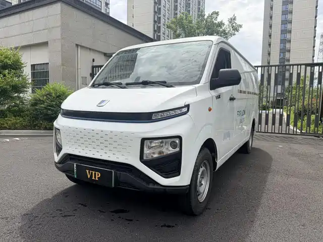 Farizon Xingxiang V Звёздный комфорт, V6E, Престиж, длинная база, батарея Gotion, 38.7kWh