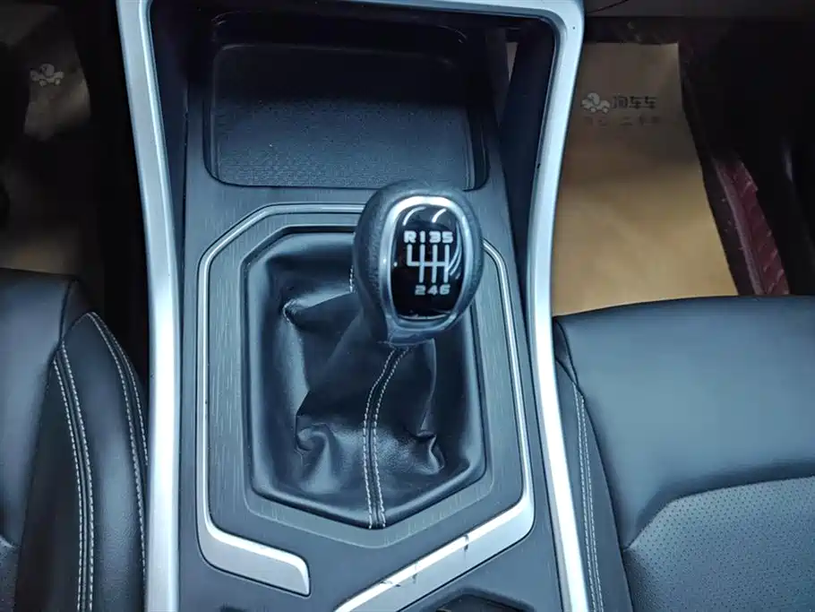 GEELY AUTOMOBILE VISION X6