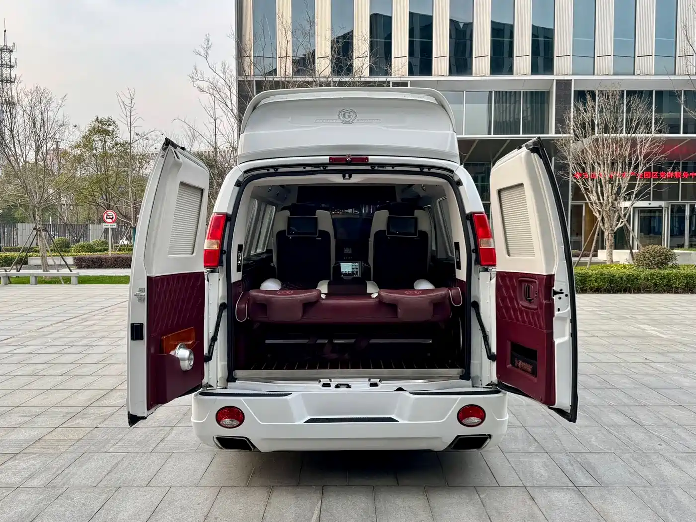 GMC Savana 2016 2016 5.3L G660S 4WD Elegance Collector's Edition