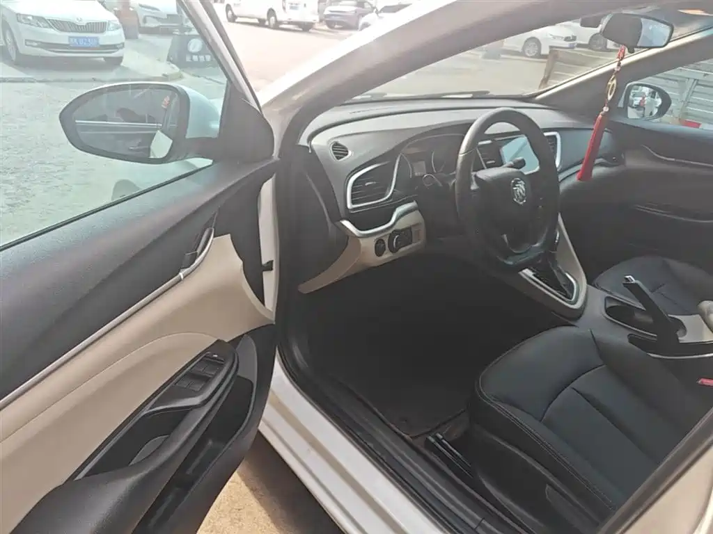 Buick Excelle 2017 15N Automatic Progressive фото 16