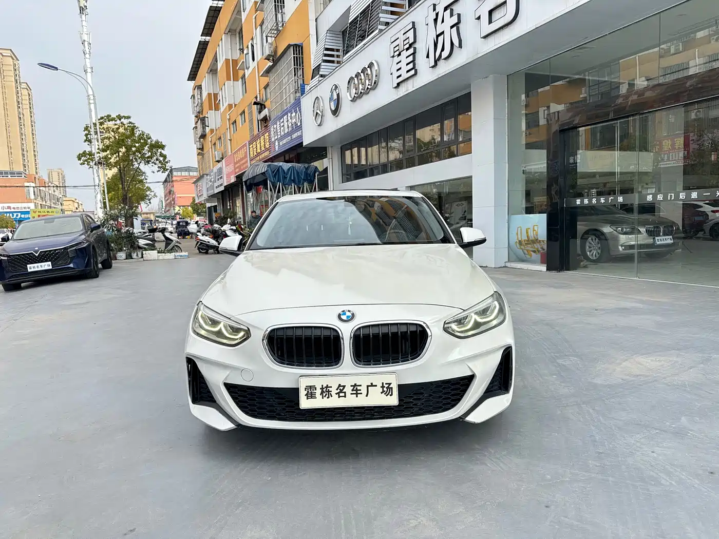 BMW 1 Series 2019 118i M Sport Package фото 2