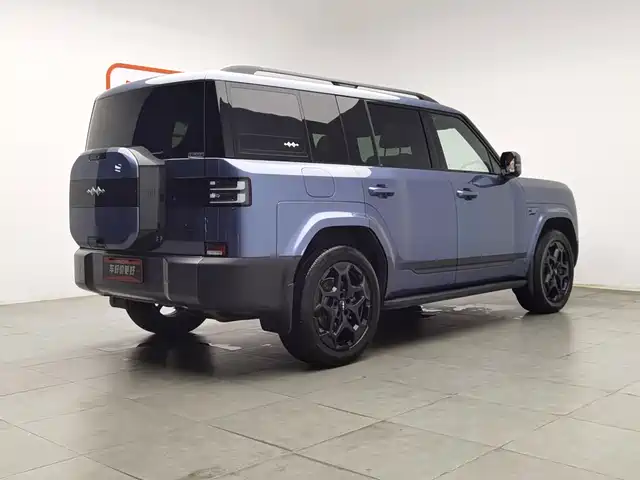 Fang Cheng Bao Titanium 7 2025 AWD Base Model — фото 2