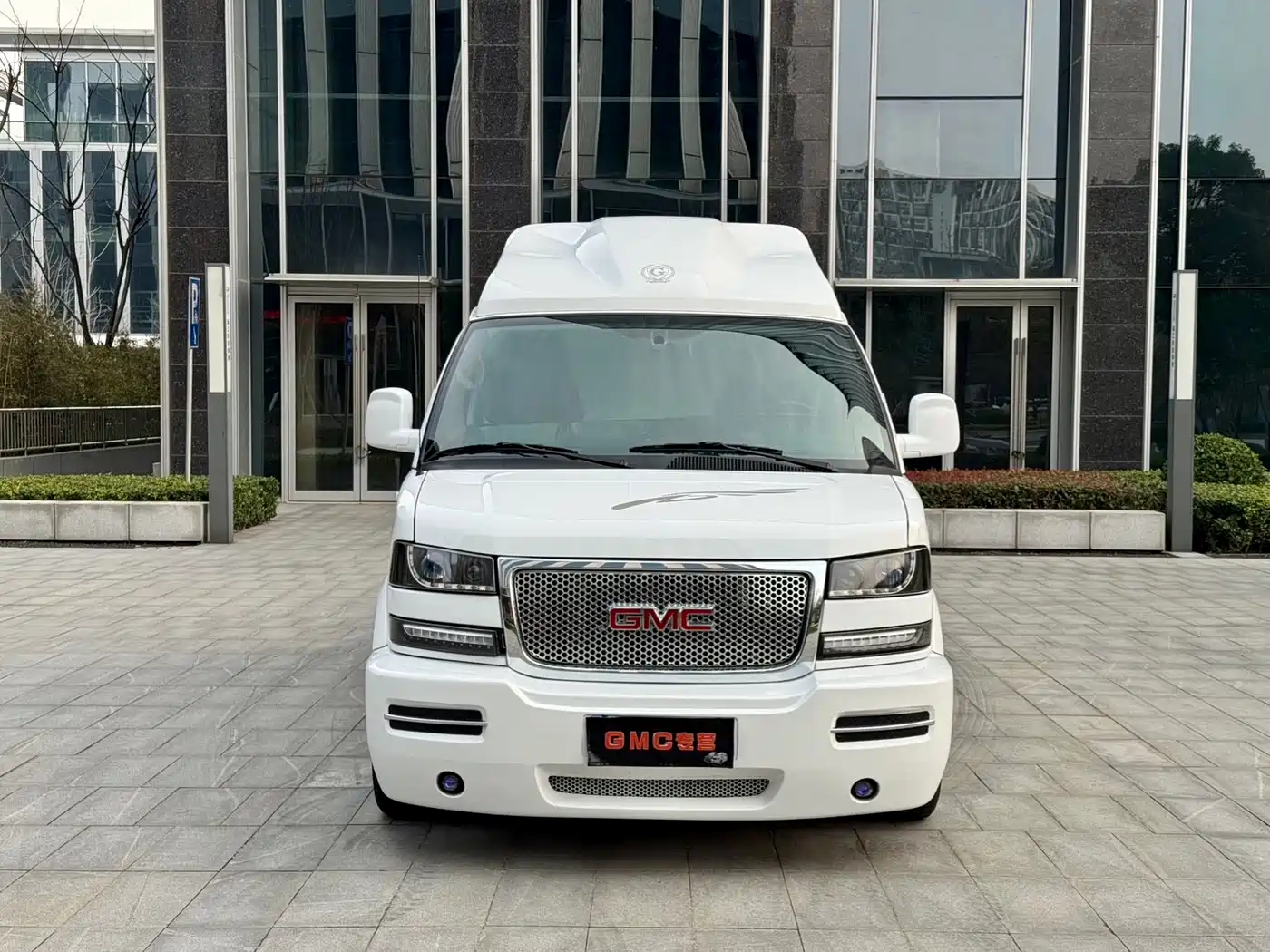 GMC Savana 2016 2016 5.3L G660S 4WD Elegance Collector's Edition