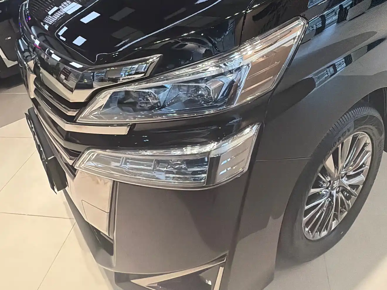 Toyota Vellfire 2021 2021 Crown Hybrid 2.5L HV Luxury Edition
