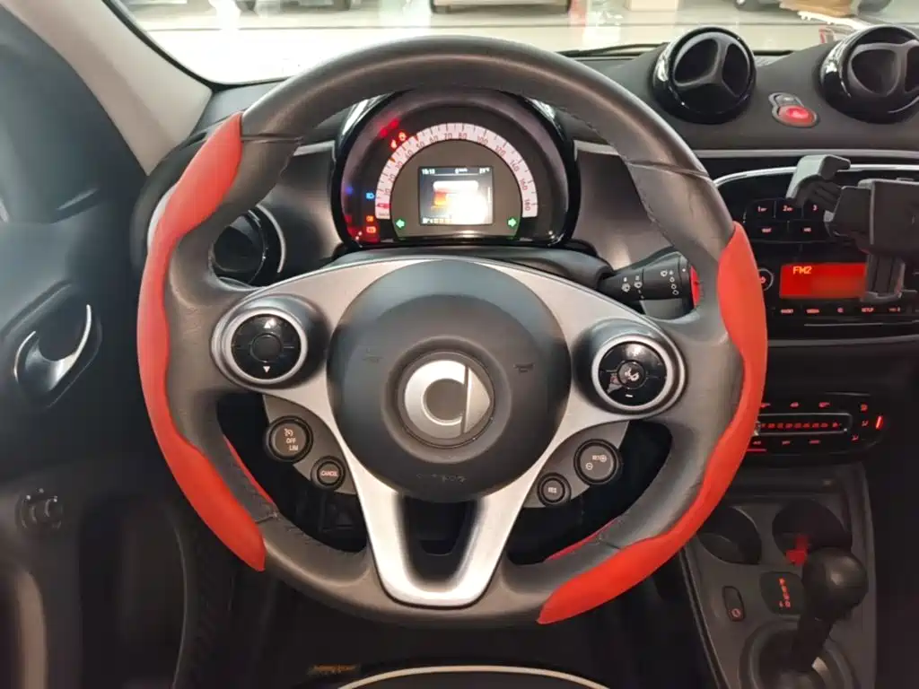 smart forfour 2018 2018 1.0L 52kW Passion Edition