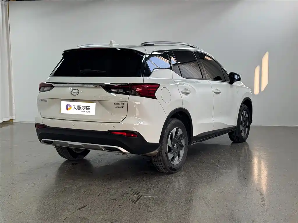GAC TRUMPCHI GS4