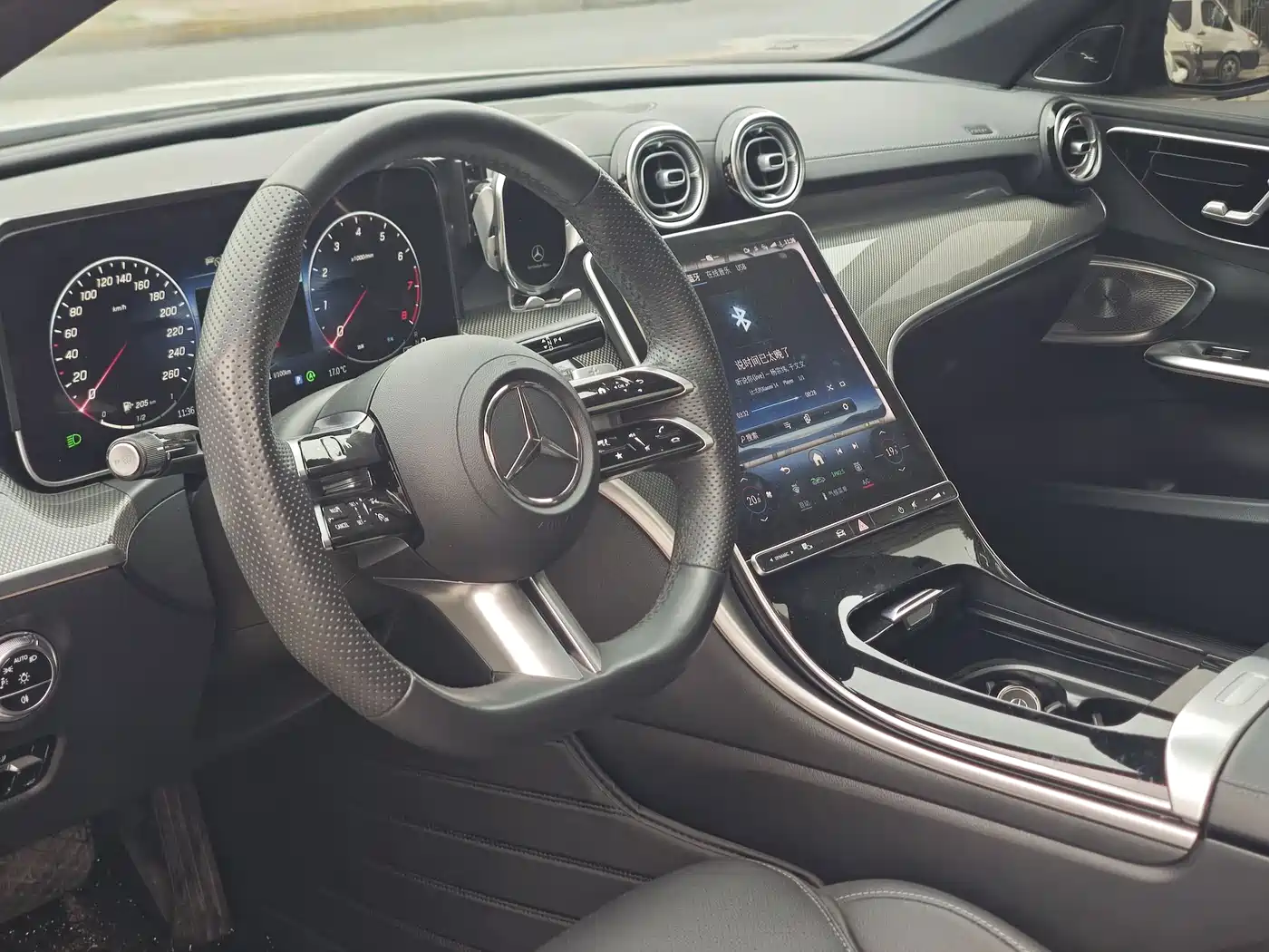 Mercedes-Benz C-Class 2024 C 260 L Night Edition Sport фото 6