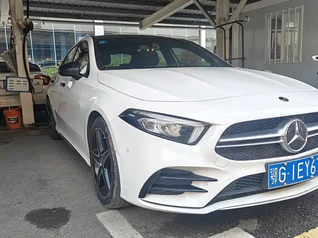 MERCEDES-BENZ A CLASS