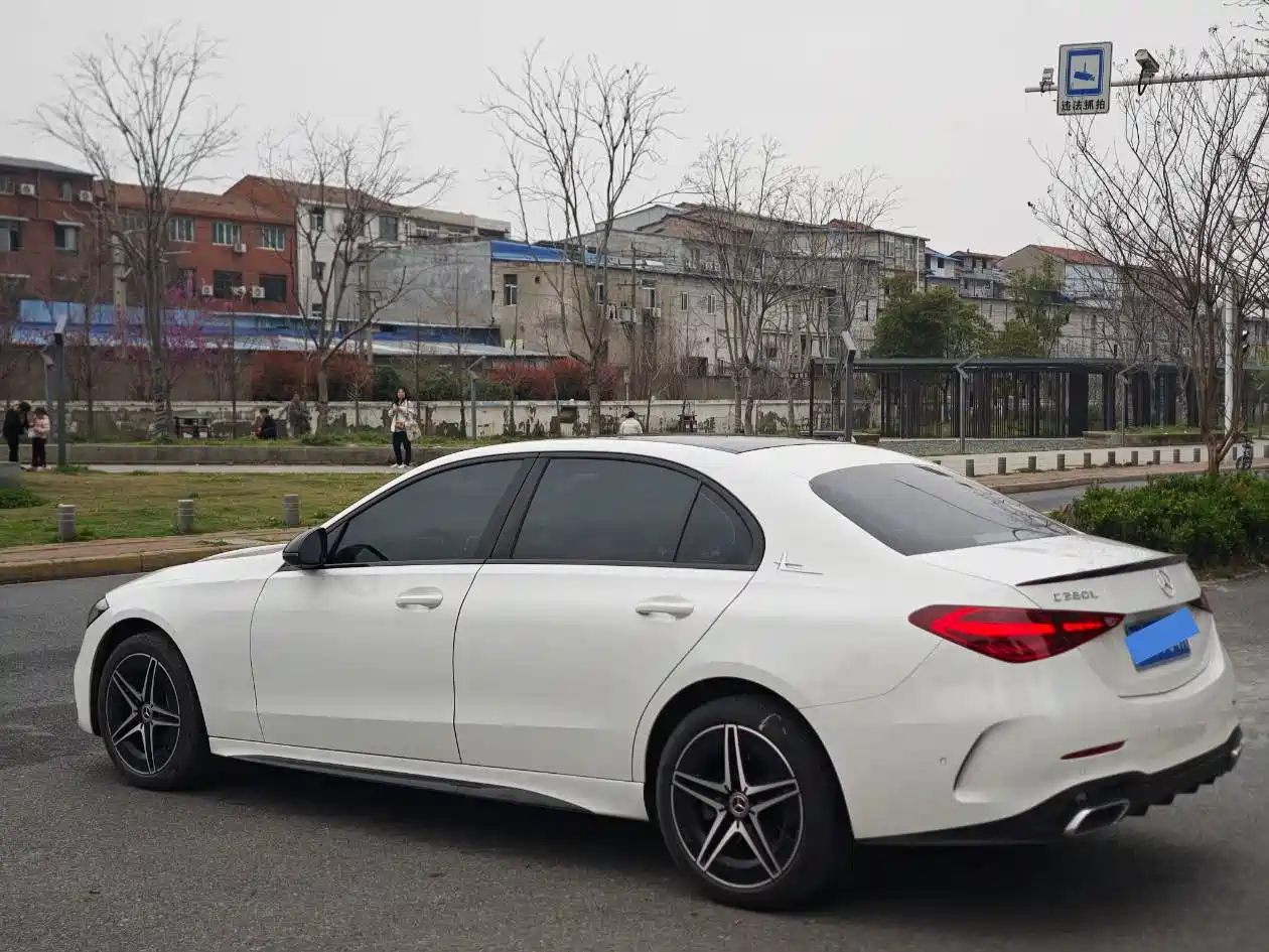Mercedes-Benz C-Class 2024 C 260 L Night Edition Sport фото 17