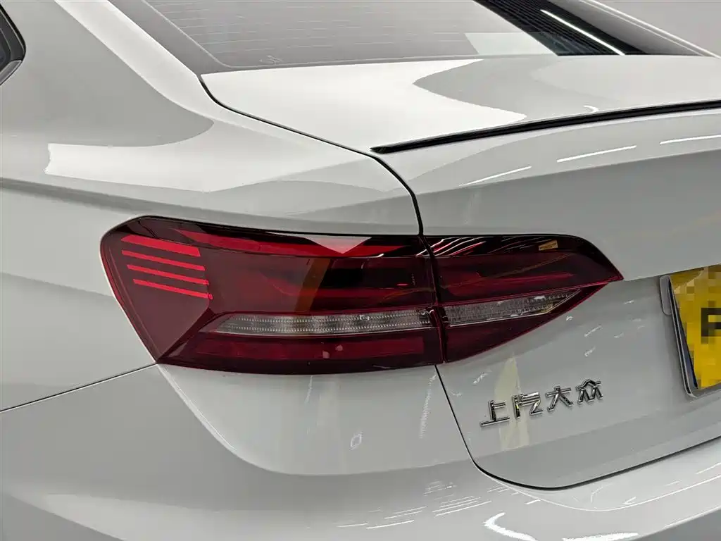 Volkswagen Lavida 2024 Model 300TSI DSG Starlight Leading Edition фото 10
