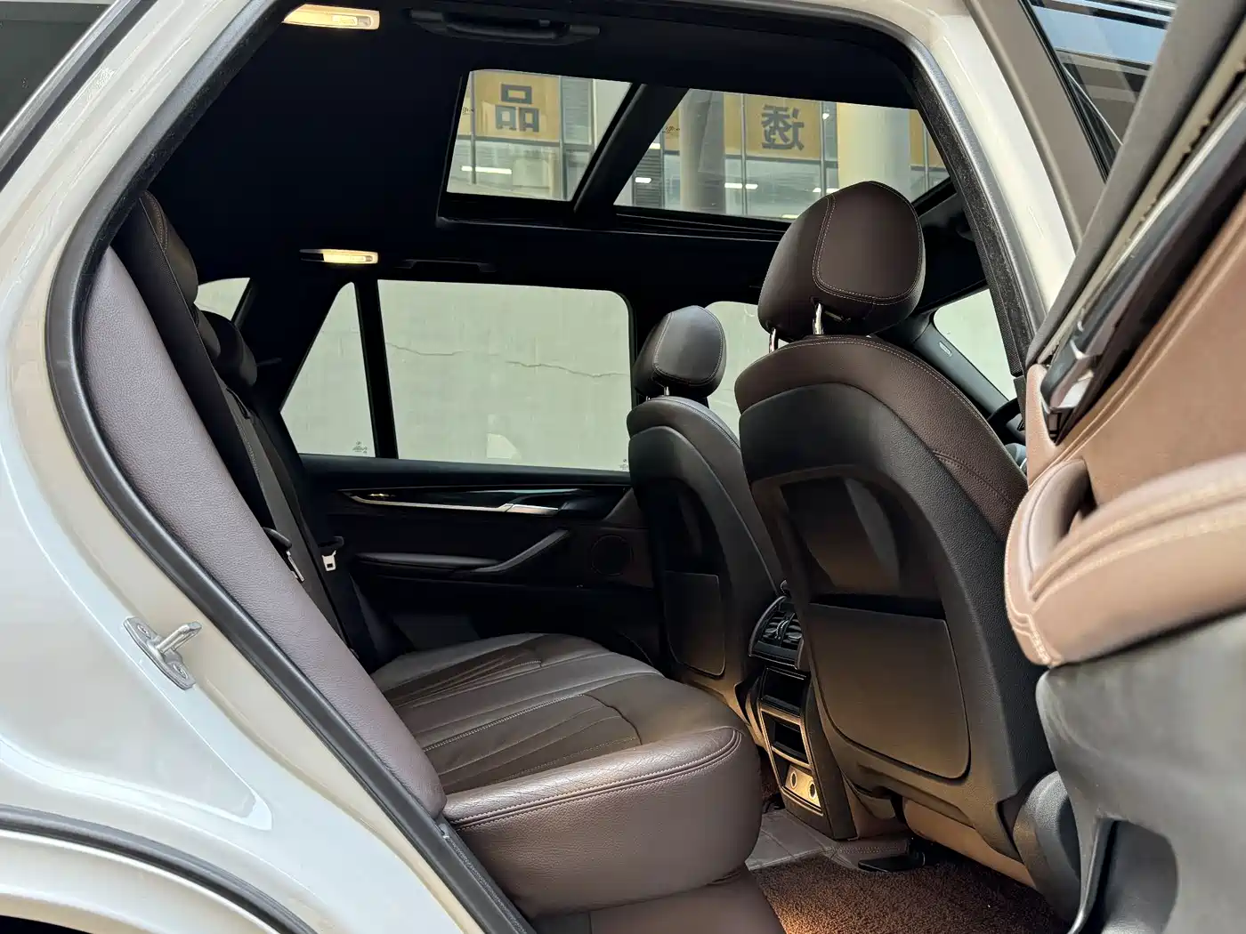 BMW X5 (Import) 2018 xDrive35i M Sport Luxury Model фото 10