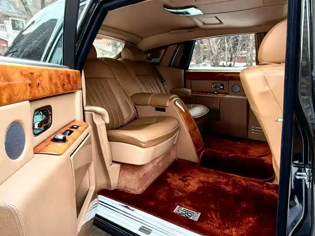 Rolls-Royce Phantom 2011 2006 6.7L Extended Wheelbase EWB