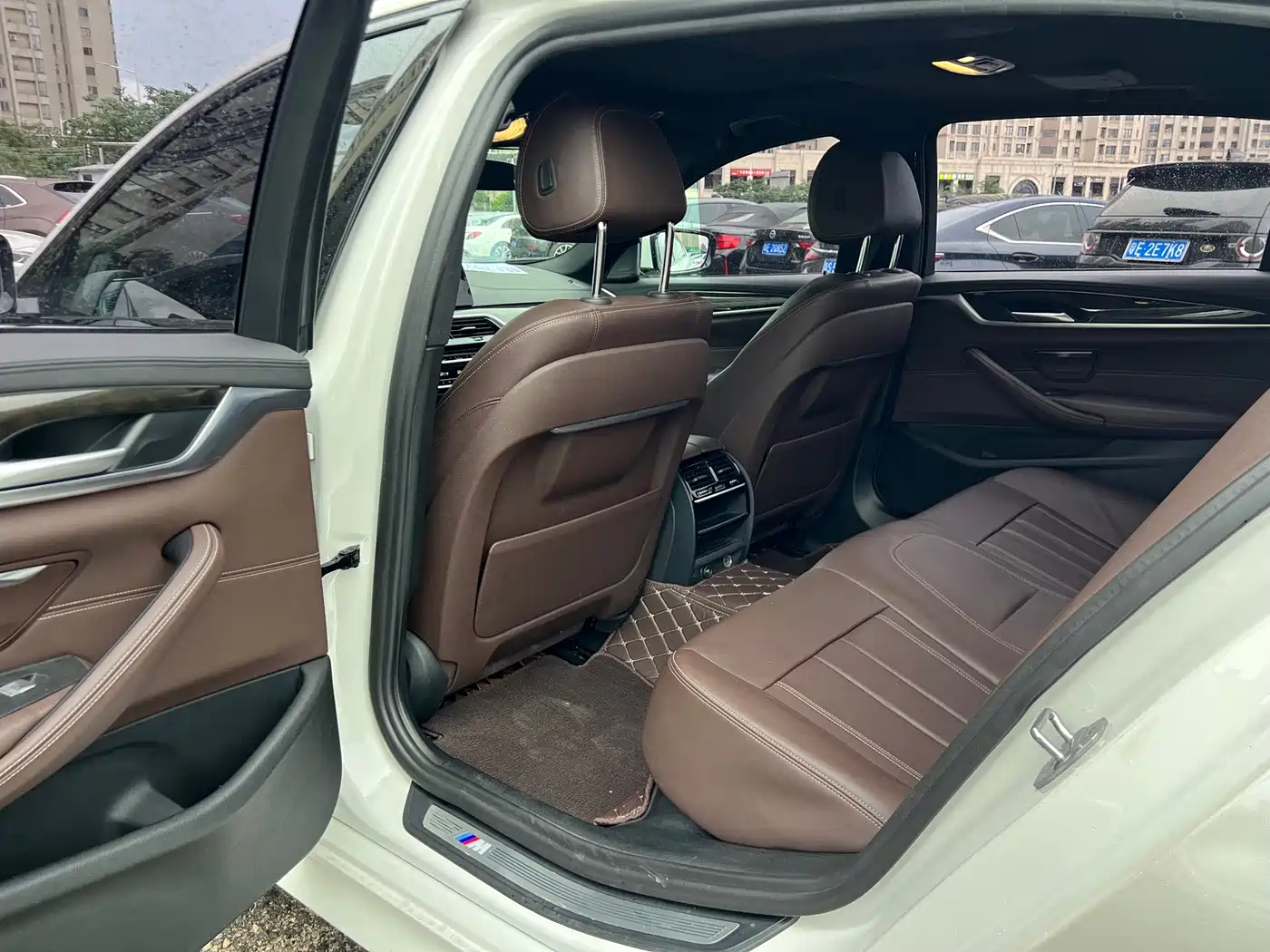 BMW 5 Series 2019 525Li M Sport Package фото 15