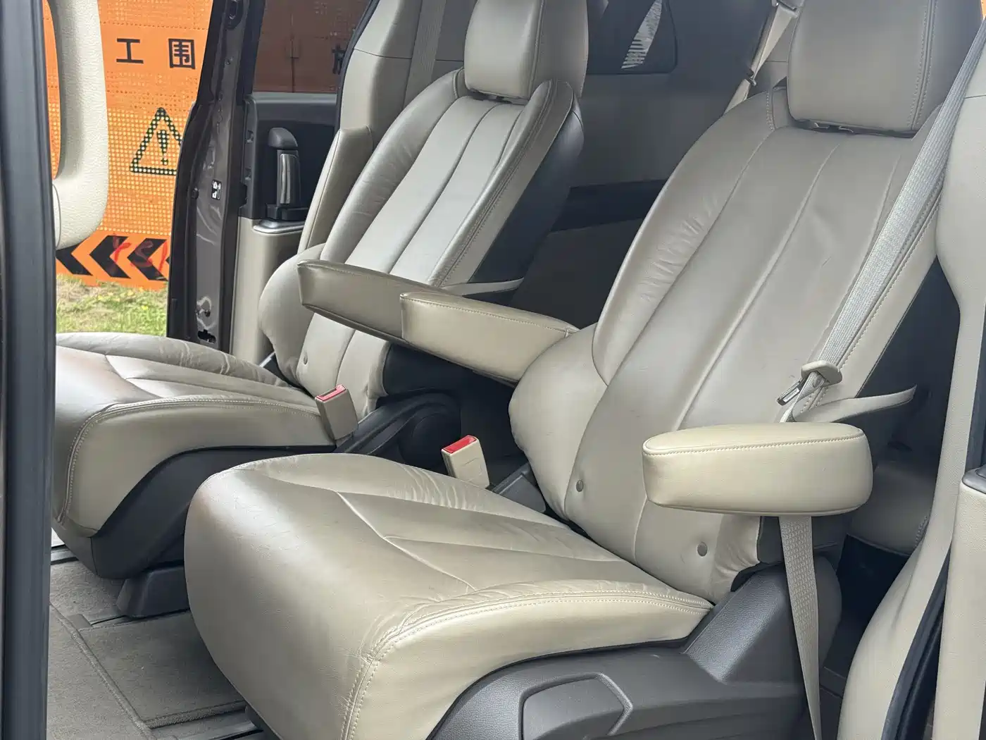 Buick GL8 2011 2.4L LT Luxury Business Executive фото 18
