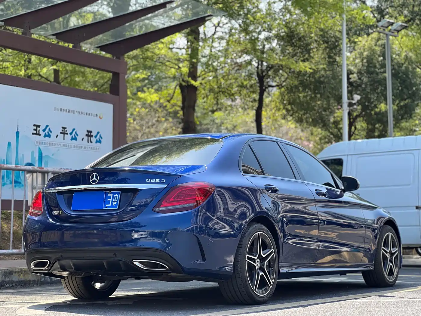 MERCEDES-BENZ C CLASS