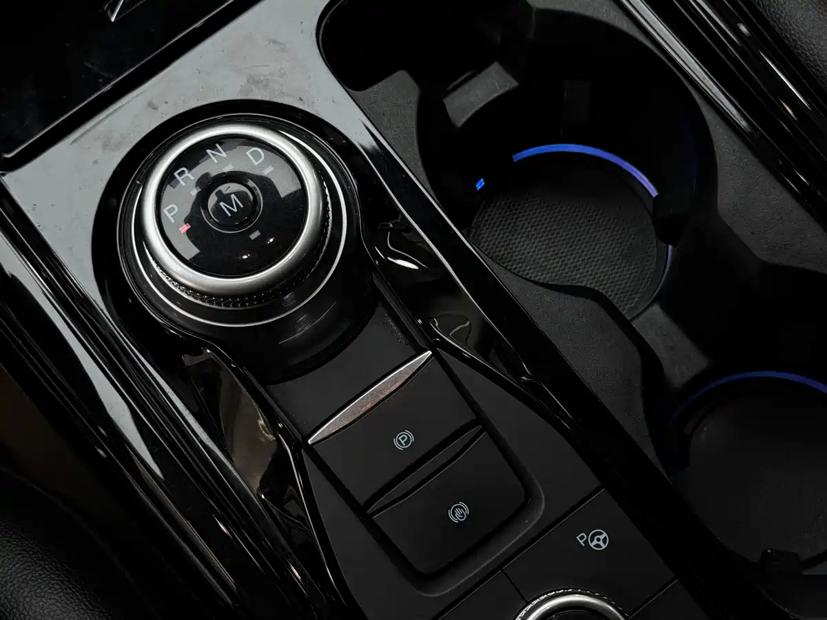 Ford Explorer 2020 EcoBoost 285 AWD Titanium Edition 7-Seater фото 35