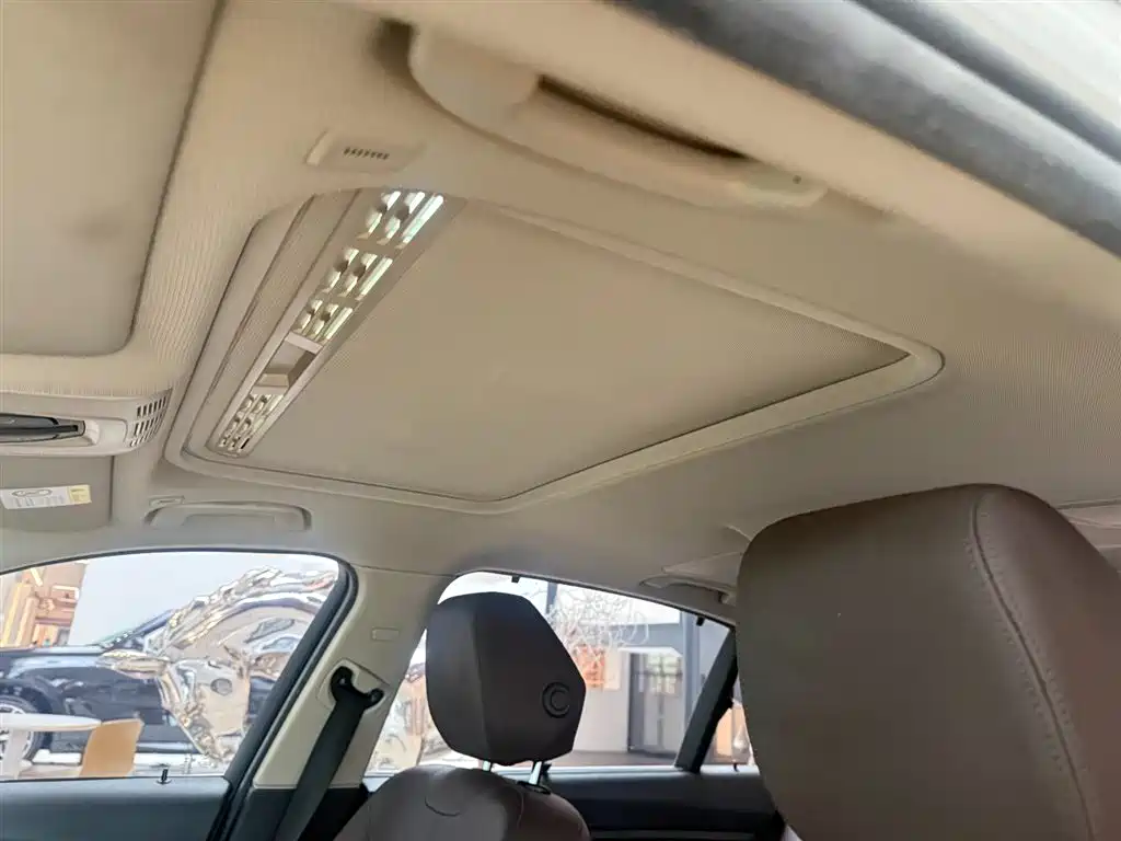 BMW 3 Series 2018 320Li Fashion Style фото 11