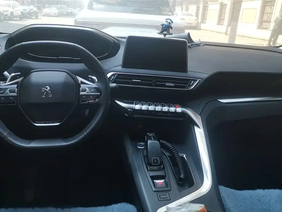 PEUGEOT 4008