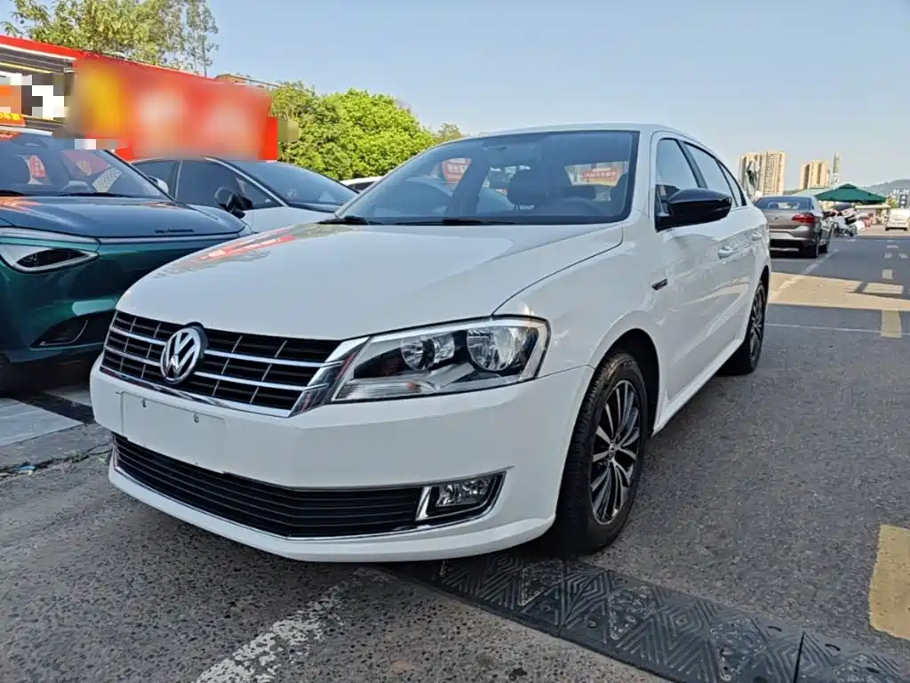Фото 1 - Volkswagen Lavida