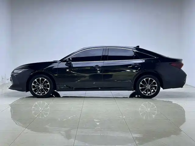 Toyota Avalon 2023 2.0L Premium Selection фото 4