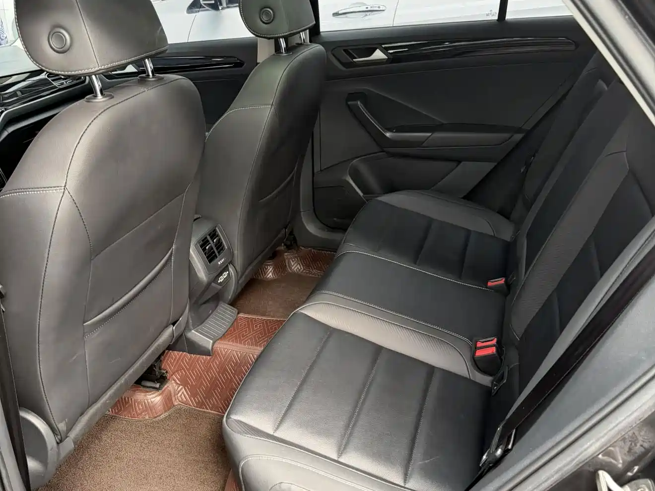 Volkswagen T-Roc, миниатюра 14
