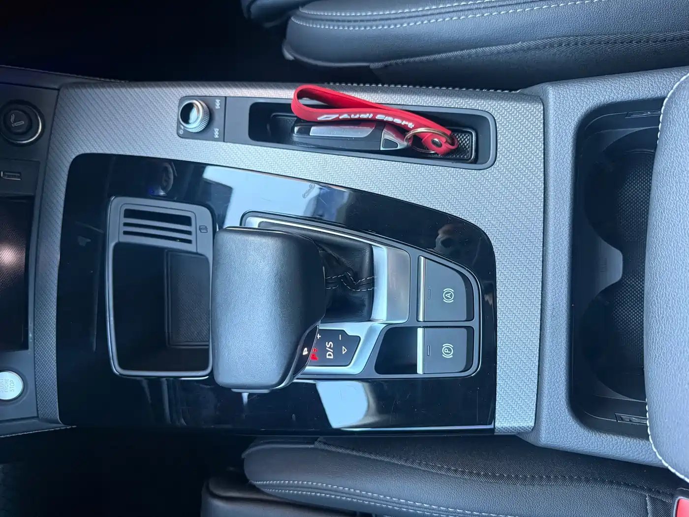 Audi Q5L 2022 40T Luxury Dynamic фото 14