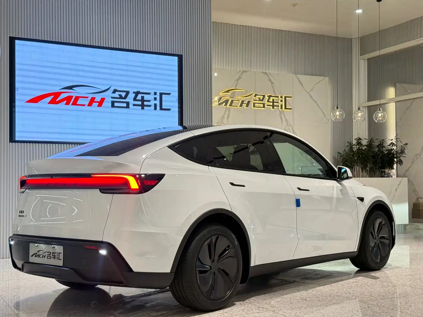 Tesla Model Y 2026 2026 Rear-Wheel Drive