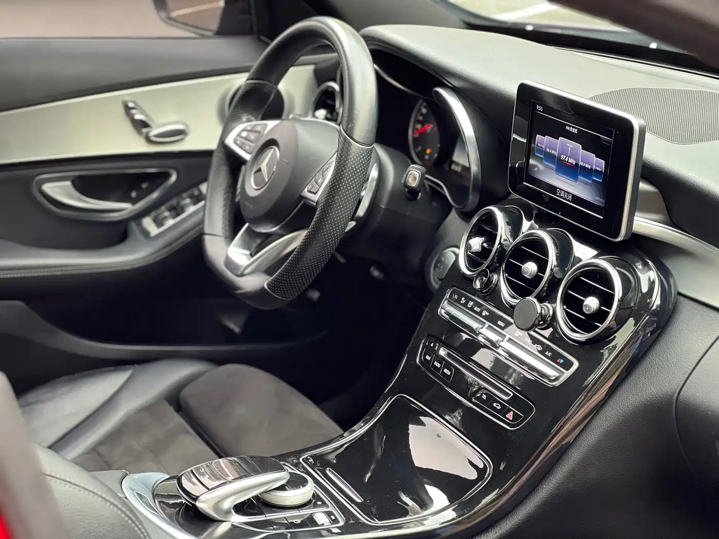Mercedes-Benz C-Class 2017 Facelift C 200 Sport Edition фото 14