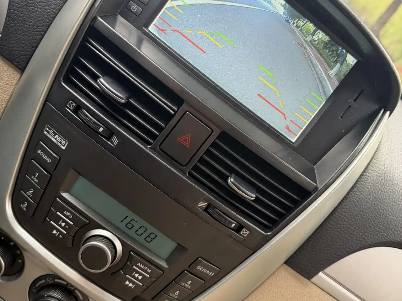 Buick Excelle 2013 1.5L Automatic Classic фото 13