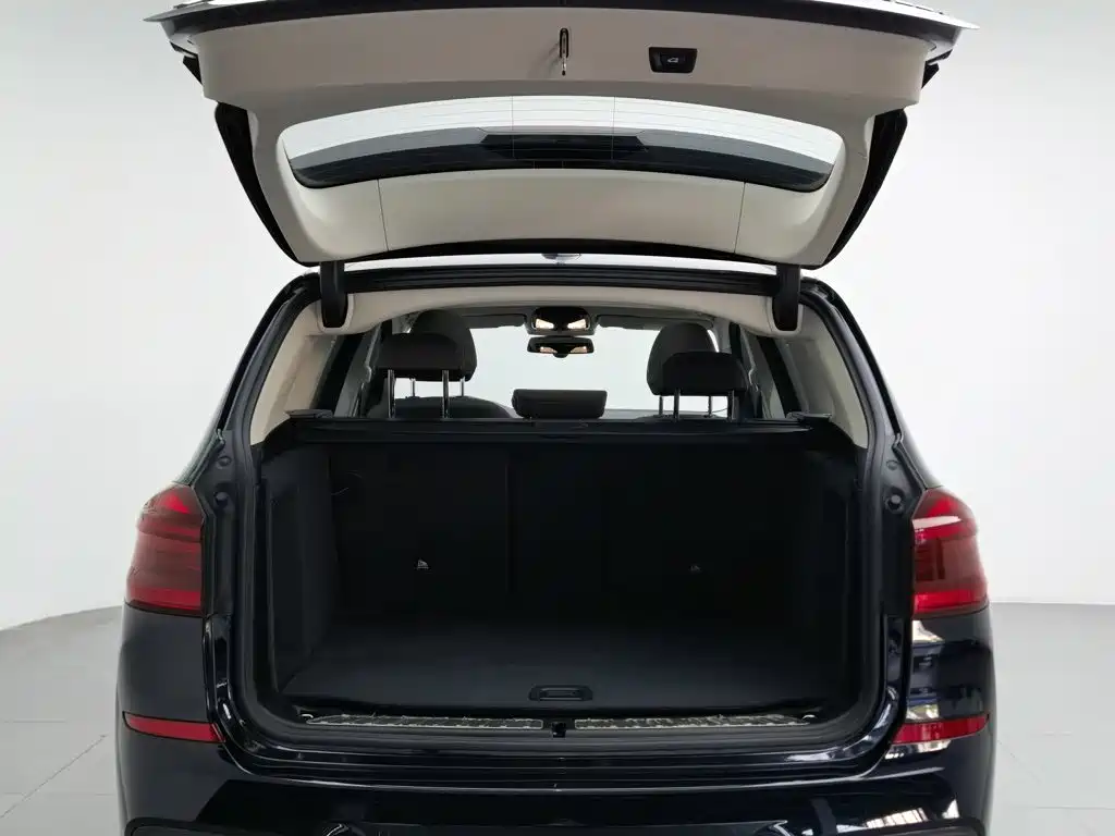 Photo 16 - BMW X3