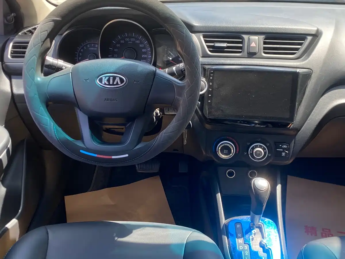 Kia K2 2011 Sedan 1.4L AT GLS фото 10