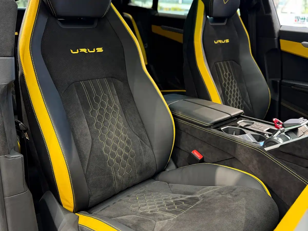 Lamborghini Urus 2024 2023 4.0T V8 S