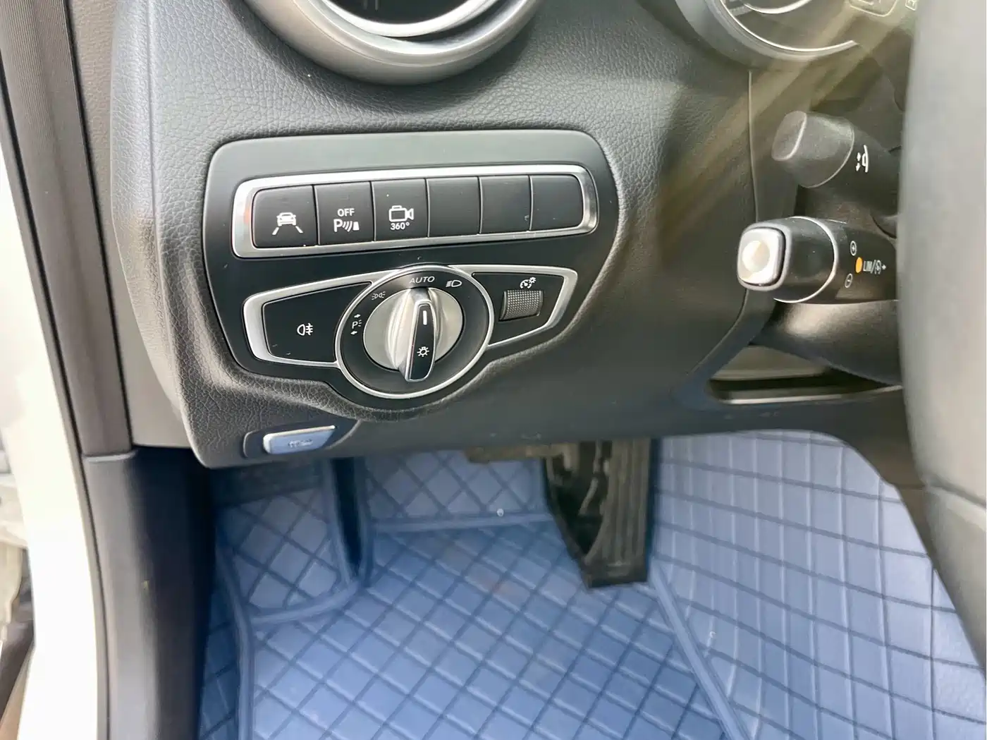 Mercedes-Benz GLC 2018 GLC 300 4MATIC Dynamic фото 6