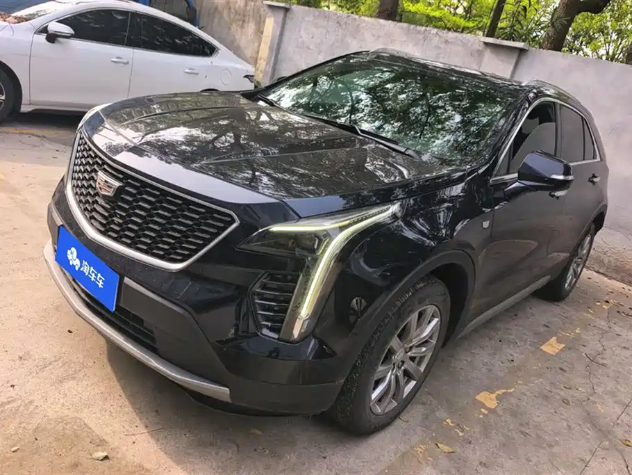 CADILLAC XT4