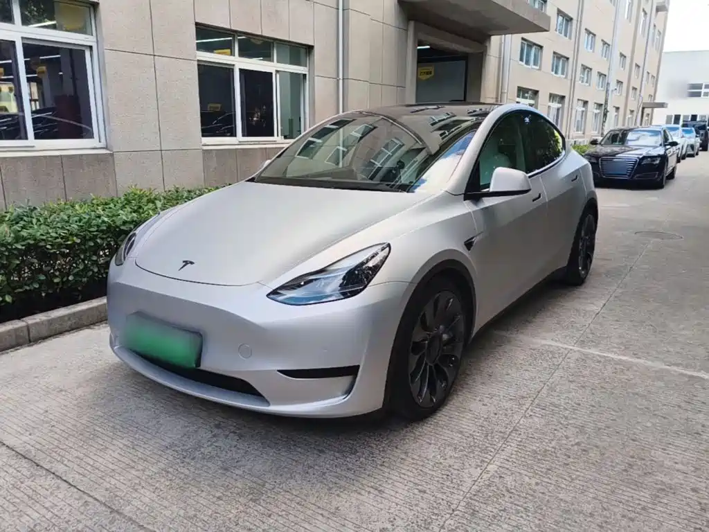 Tesla Model Y 2022