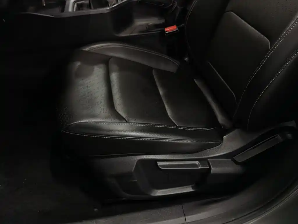 Photo 20 - Geely Emgrand
