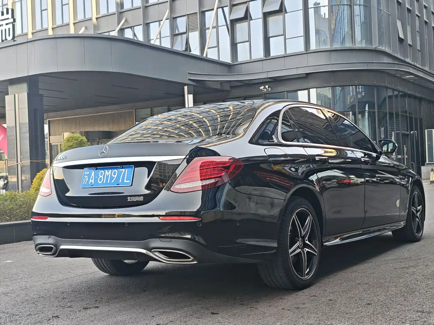 Mercedes-Benz E-Class 2020 Facelift E 300 L Sport Exclusive фото 35