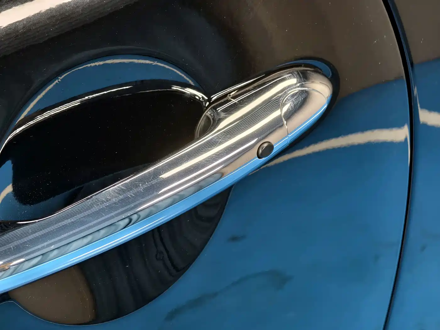 MINI 2021 2.0T COOPER S CABRIO Caribbean Blue Collector's Edition фото 8