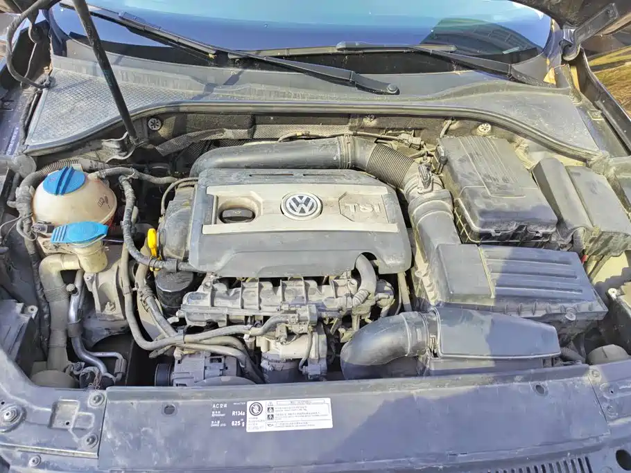 Photo 10 - Volkswagen Passat