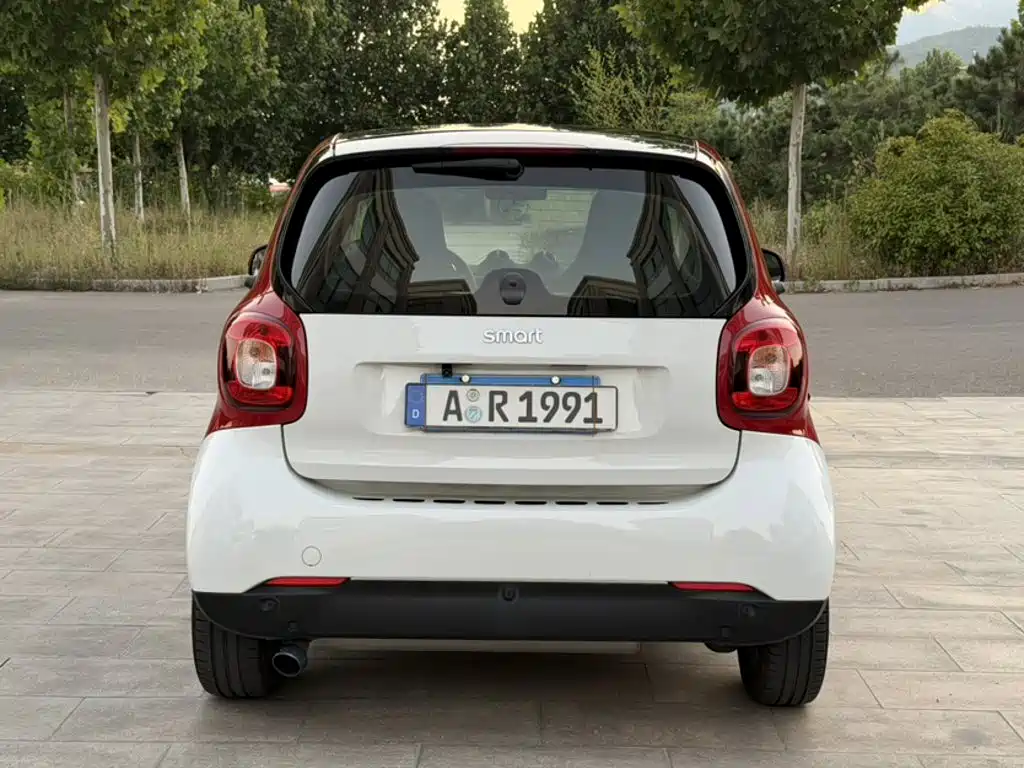 Фото 10 - smart fortwo