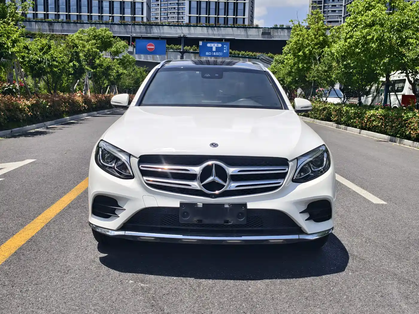 Mercedes-Benz GLC 2017 GLC 260 4MATIC Luxury фото 2