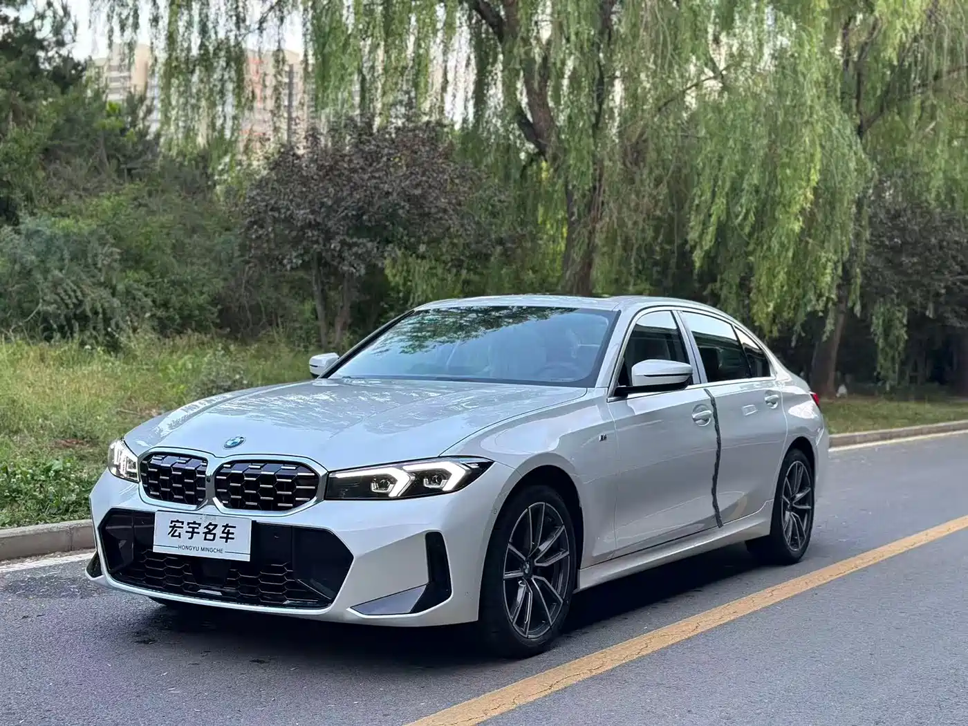BMW 3-SERIES