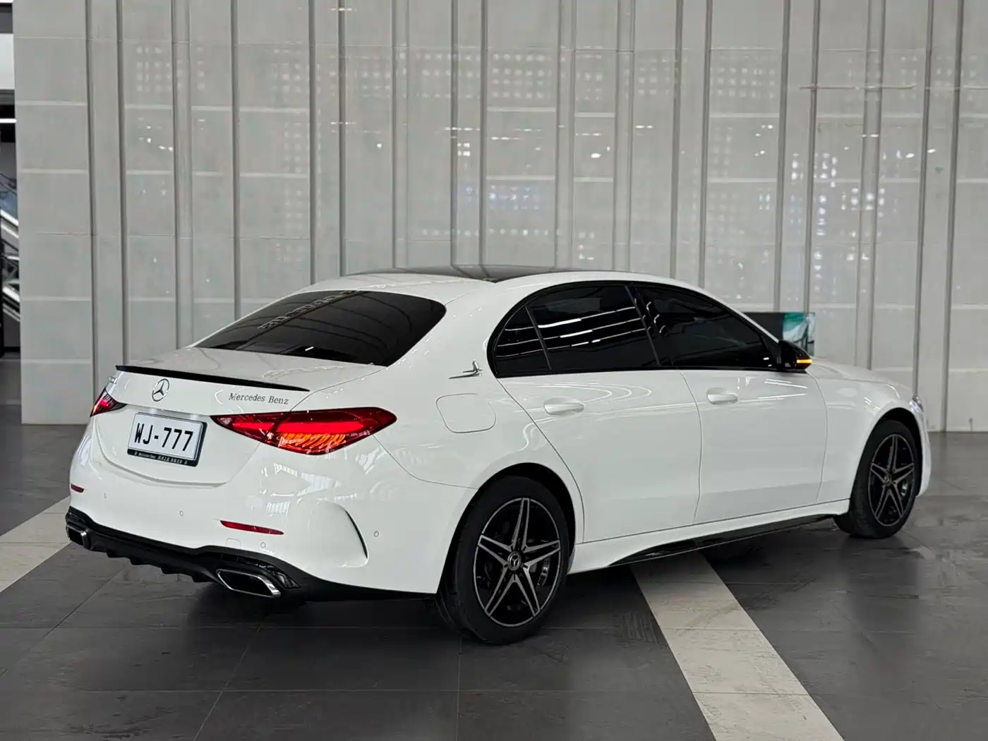 Mercedes-Benz C-Class 2023 C 260 L Night Edition Sport фото 5