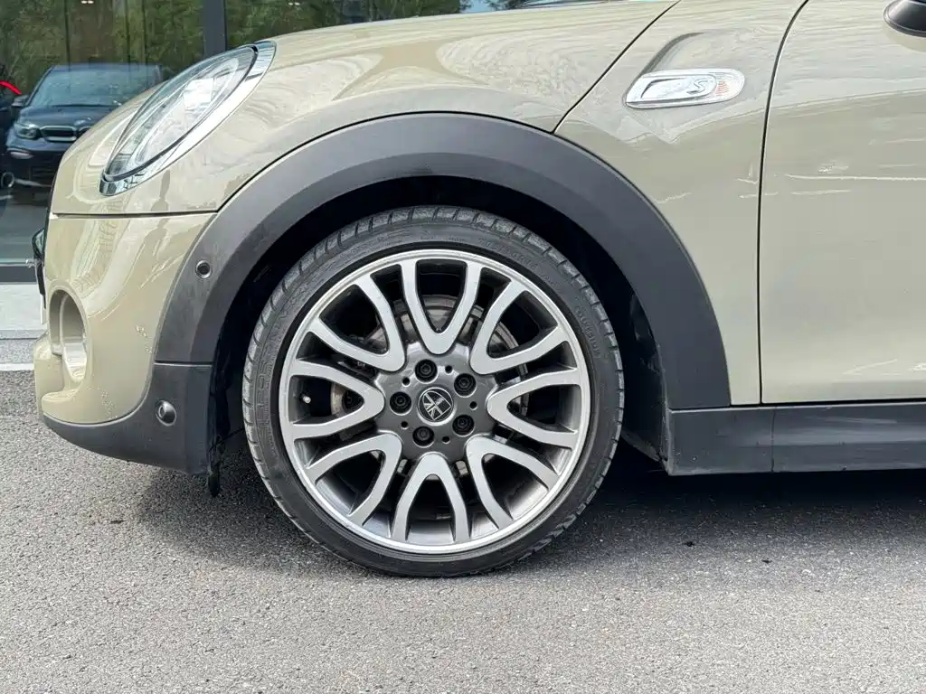 Фото 4 - MINI MINI