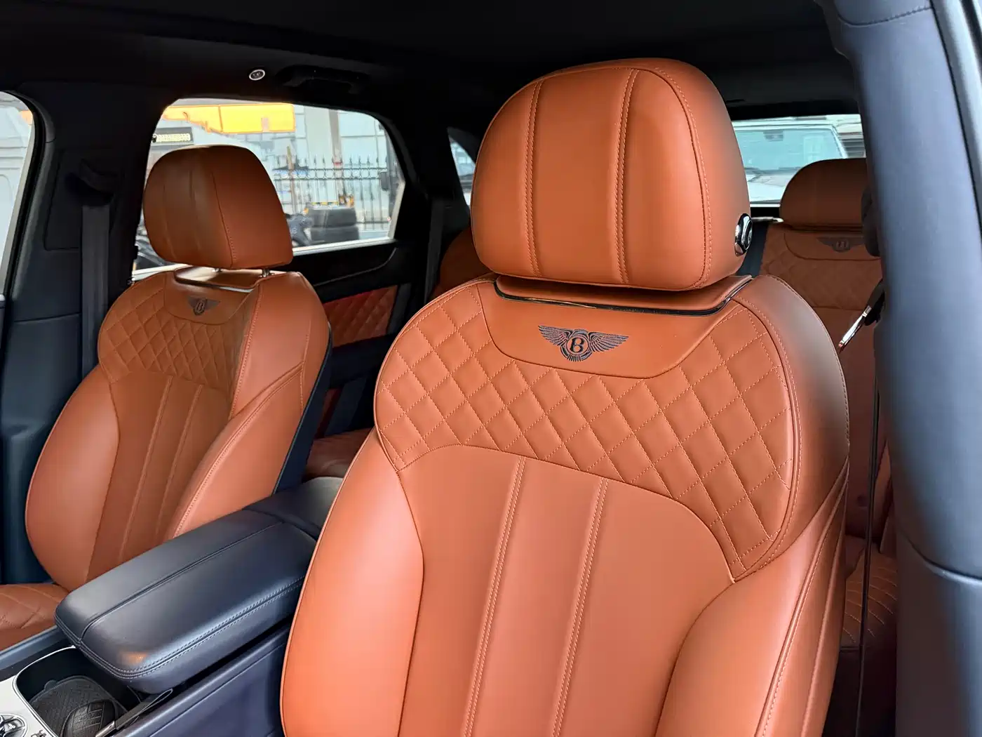 Bentley Bentayga 2017 2016 6.0T Standard Edition